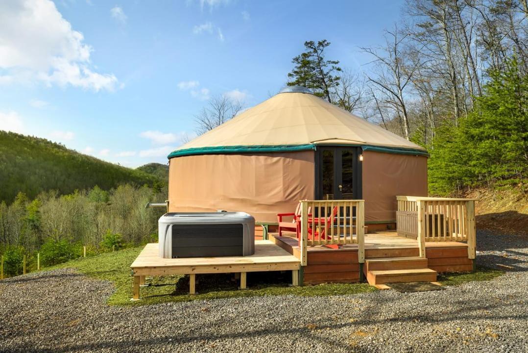 Modern Yurt W River Access, Hot Tub, Wifi & Grill Wardensville Eksteriør billede